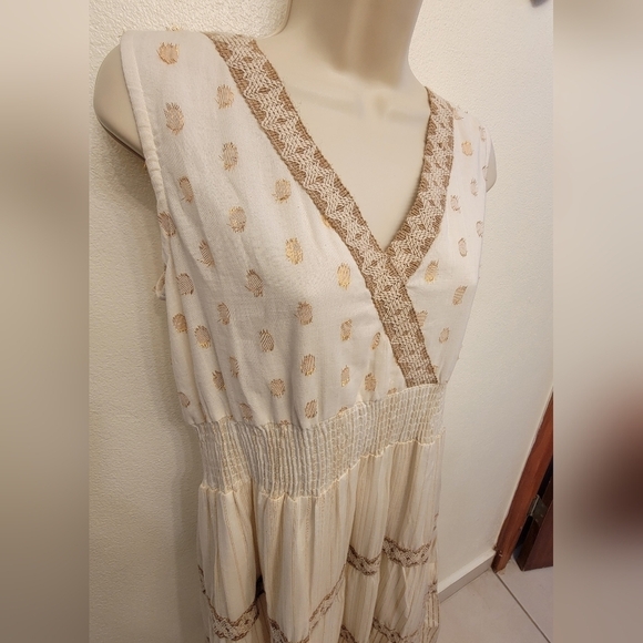 Dress Naoo Sleeveless Maxi Dress - Picture 5 of 8